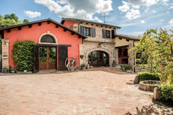 Cavatufo, Agriturismo in Santarcangelo di Romagna