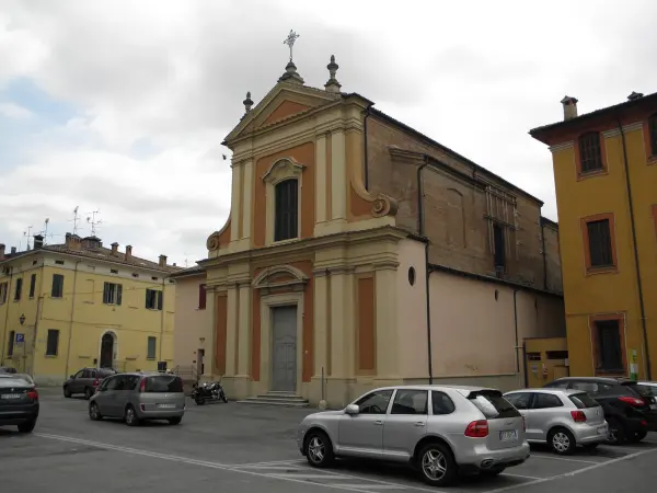 Il luogo: Facciata della Chiesa della Beata Vergine della Cintura a San Giovanni in Persiceto, sede della mostra di presepi