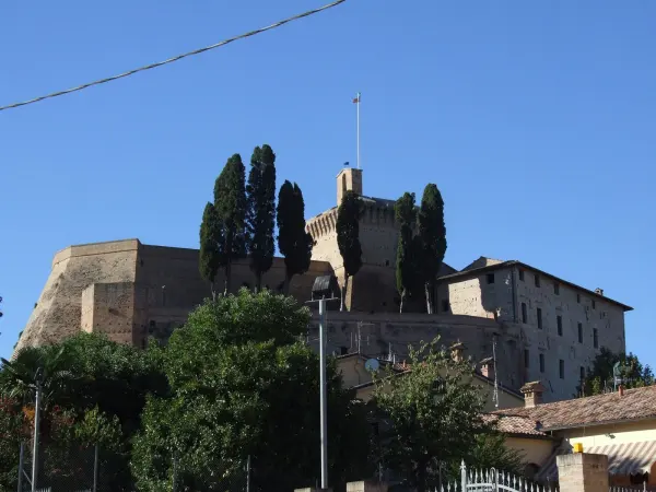 Veduta della Rocca di Meldola, il borgo antico animato dal presepe vivente