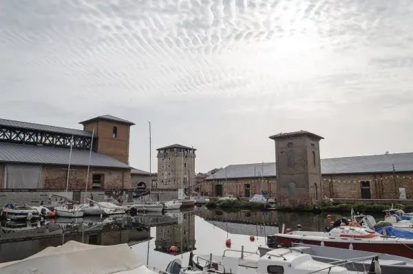 Le torri dei Magazzini del Sale di Cervia, in via Nazario Sauro