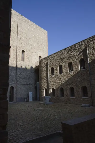 Il cortile interno della Rocca Malatestiana