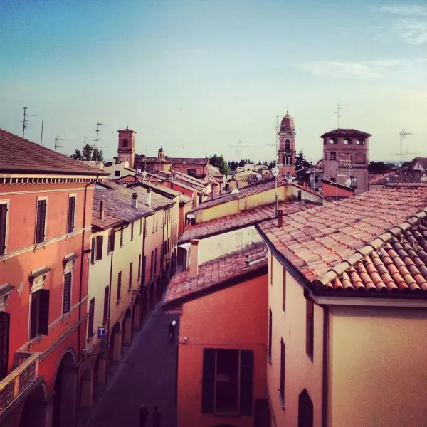 Veduta aerea del centro storico di Castel San Pietro Terme