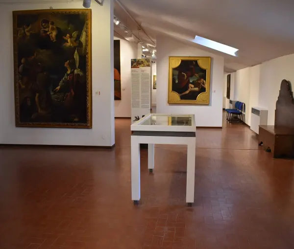 Interno della Pinacoteca Civica di Pieve di Cento, a Palazzo Mastellari