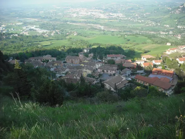 Il luogo: Poggio Torriana