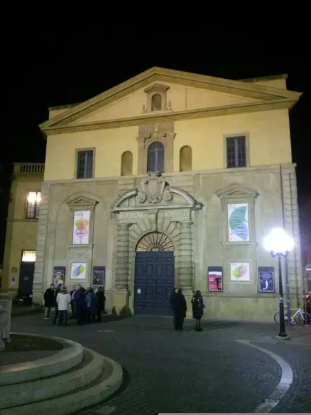 Der Ort: Teatro Rossini
