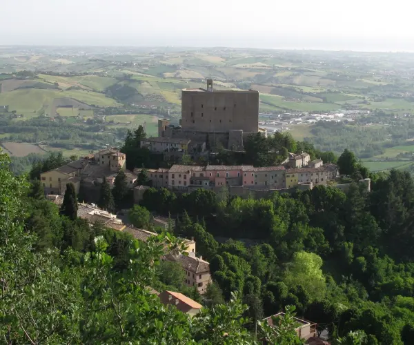 Il luogo: Montefiore Conca