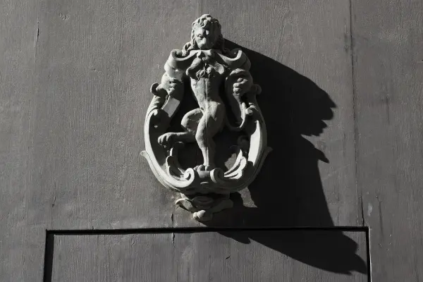 Telamoni della facciata di Palazzo Davia Bargellini