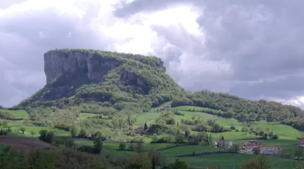Pietra di Bismantova, Castelnovo ne' Monti
