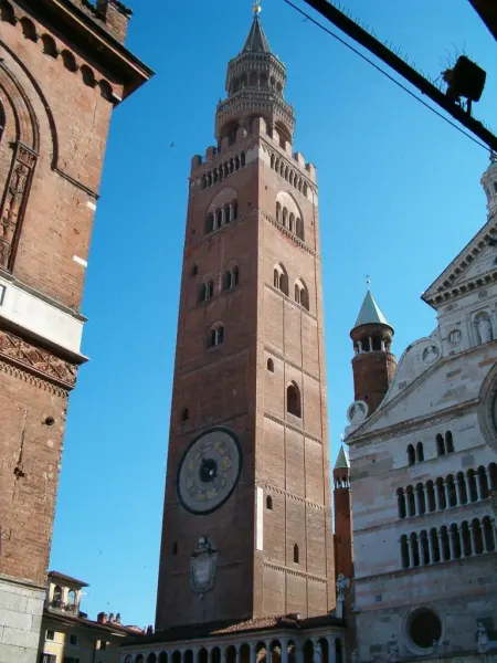 Il Torrazzo e il Duomo di Cremona