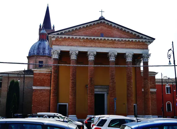 Cattedrale di Santa Croce, Forlì