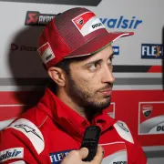 Andrea Dovizioso risponde ai giornalisti