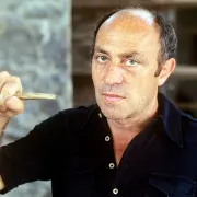 Arnaldo Pomodoro nel 1975